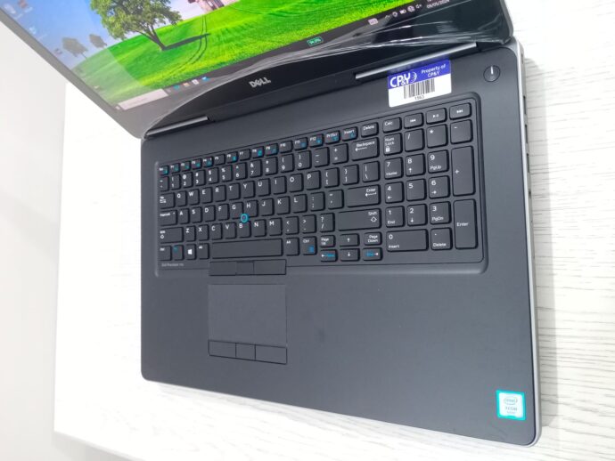 ⁦Dell Precision 7710 Mobile Workstation – Core i7-6920HQ | 16GB RAM | 512GB SSD | NVIDIA 4GB | 17" Display – Original Used⁩ - الصورة ⁦7⁩